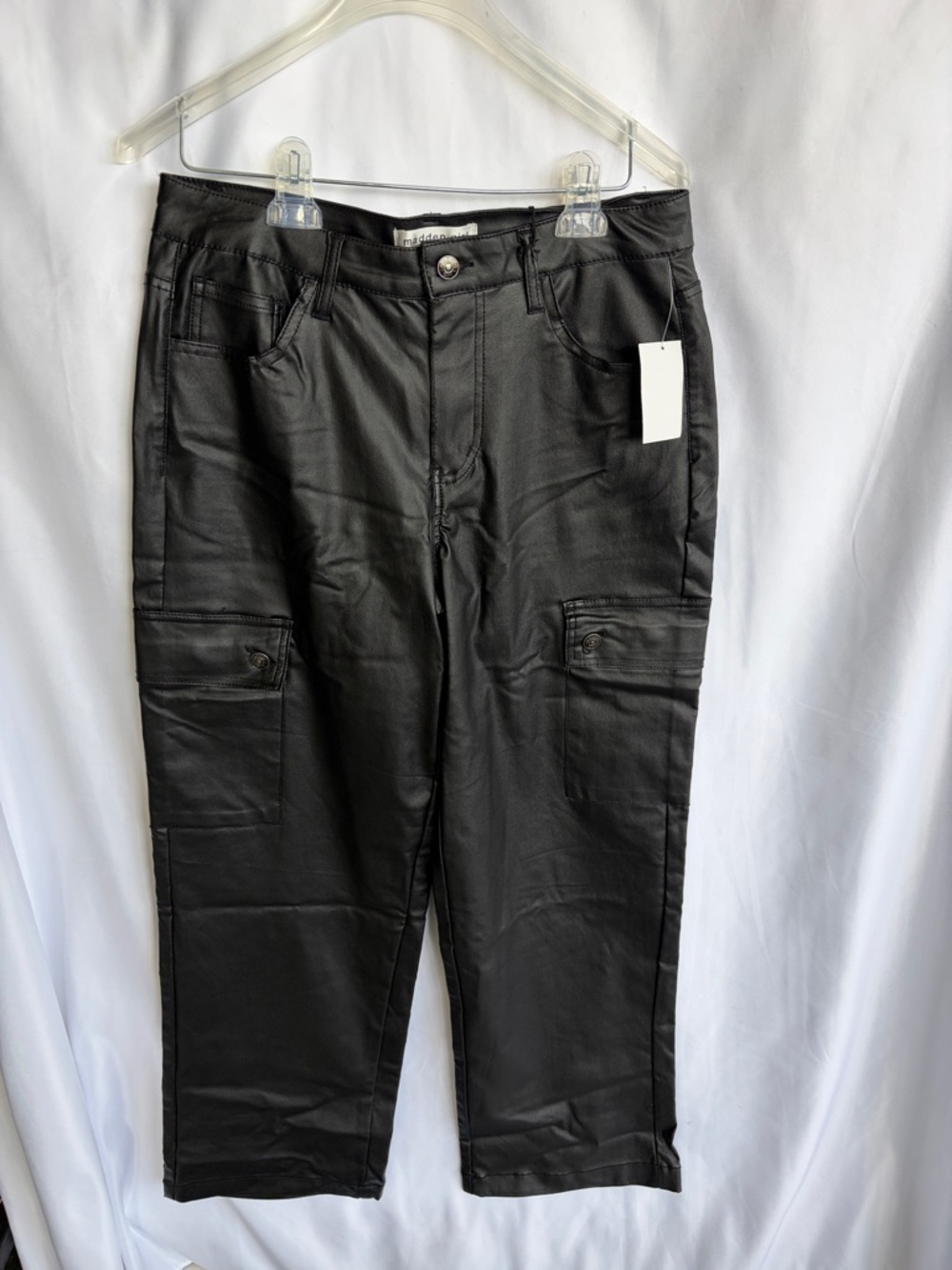 Madden Girl Black Faux Leather Cargo Pants, NWT, sz 7, 30” inseam, 11” rise